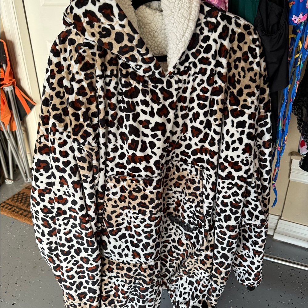 Leopard Print Women's “Comfy” Blanket Hoodie